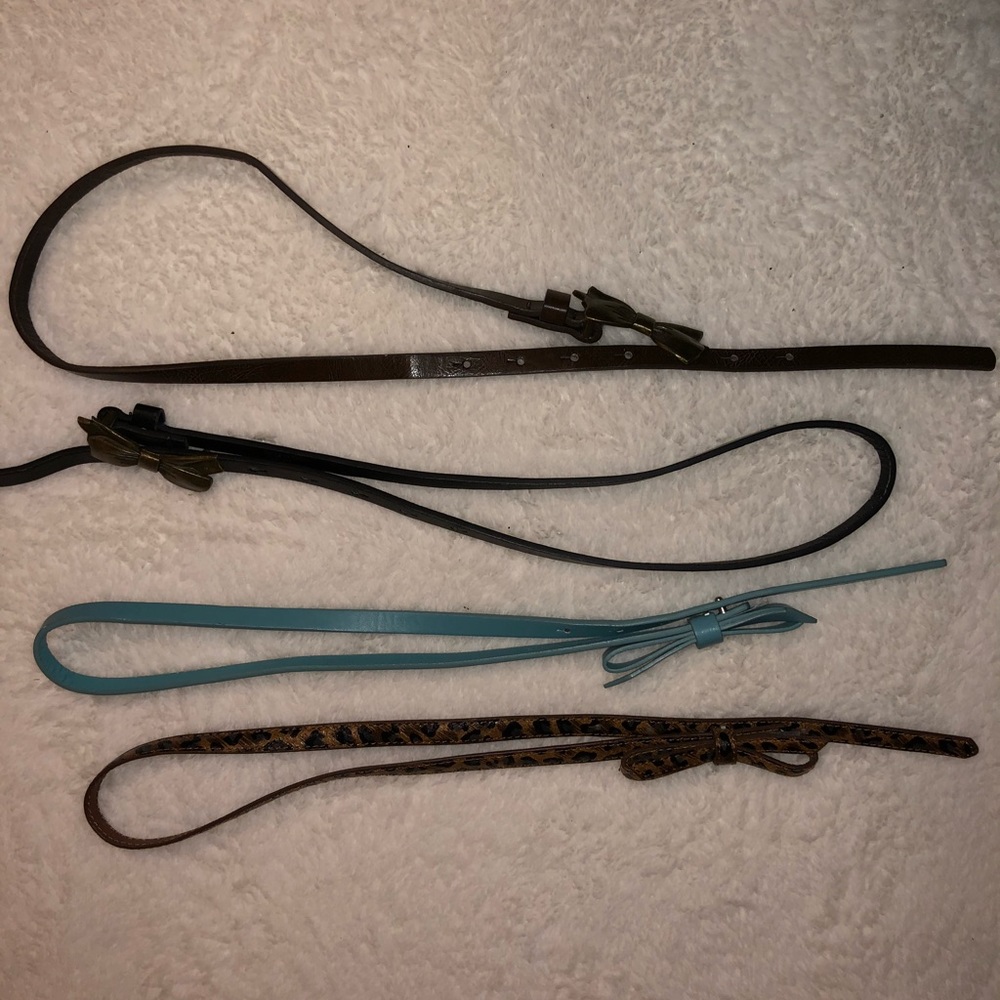 Four XS/S bow belts